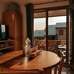 Yci 66, Appt 2 Etoiles شقة ليز أنغلز